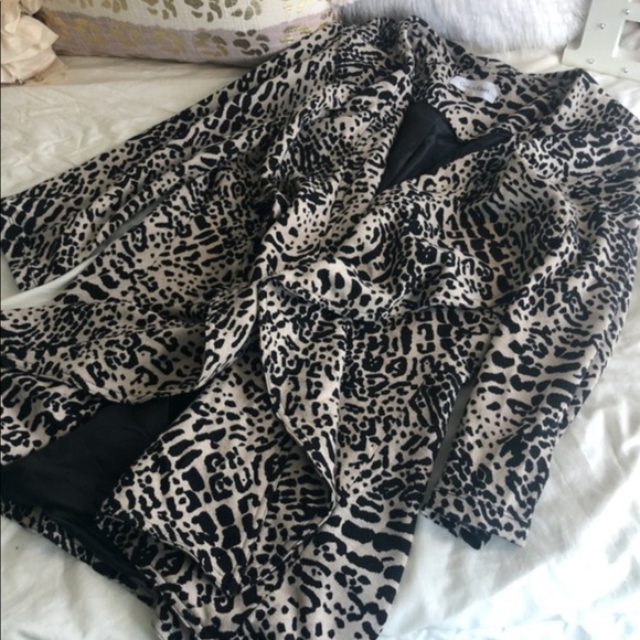 Calvin Klein Cardigan Cheetah Print with Ruffle - Picture 3 of 4